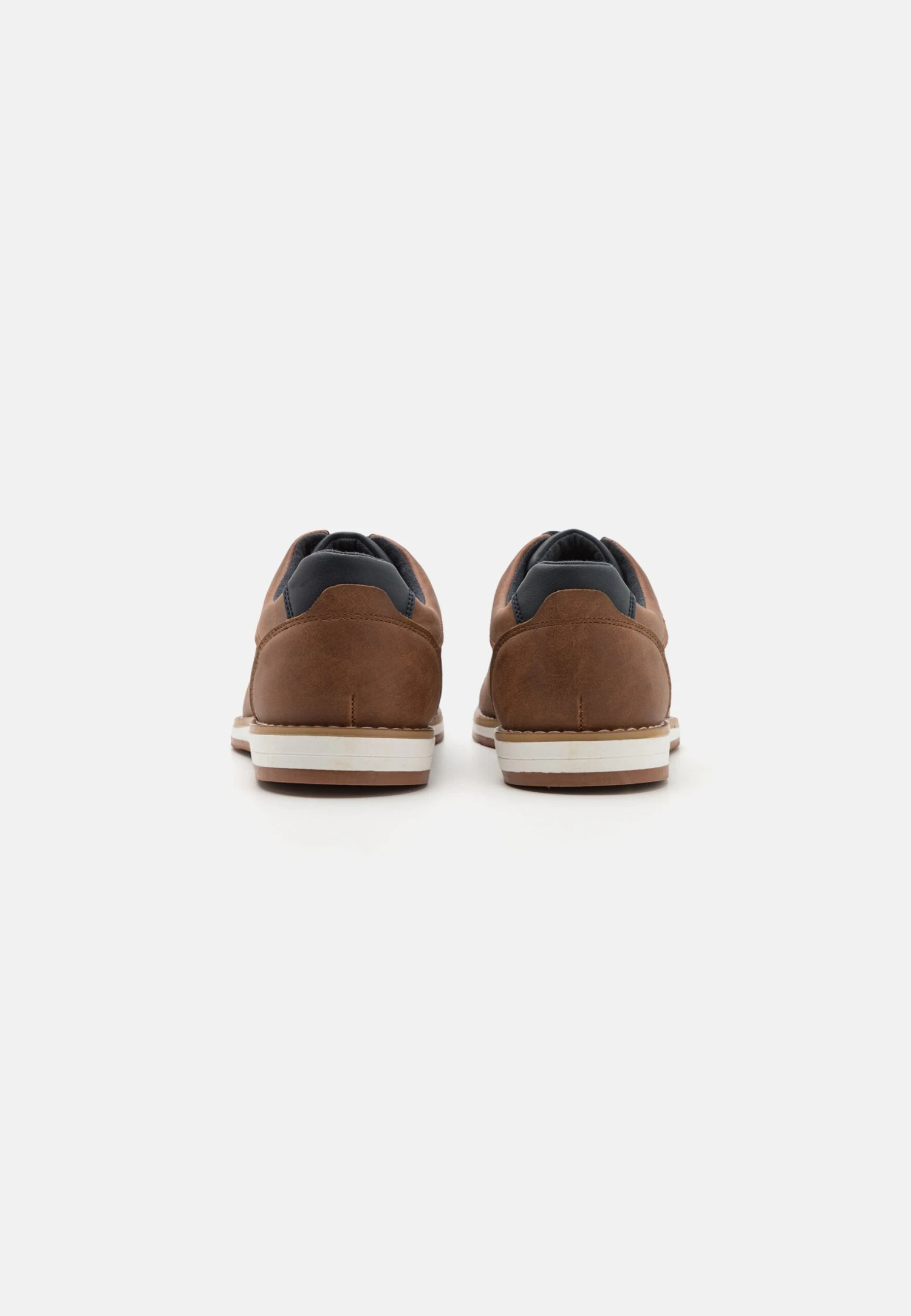 Pier One Sportieve Veterschoenen - Cognac - Afbeelding 3